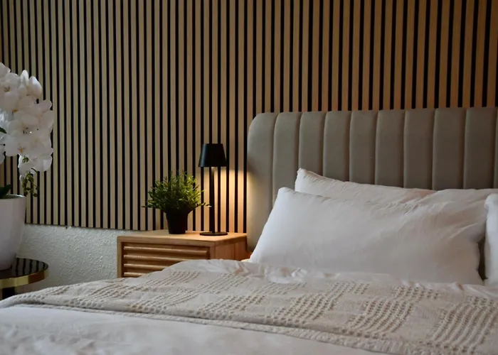 Charmanter Altbau In Schleussig Mit Balkon Апартаменты *